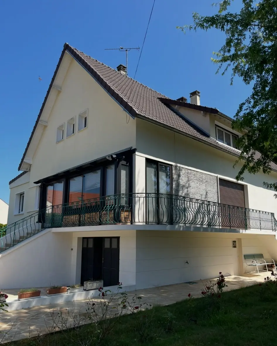 Maison rénovée vue extérieure